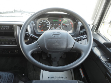 日野 レンジャープロ 冷凍バン 中型 TKG-FD7JKAA 年式 H27[写真21]