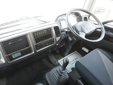 日野 レンジャープロ 冷凍バン 中型 TKG-FD7JKAA 年式 H27[写真22]