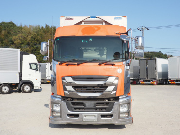 いすゞ ギガ ウイング車 大型 QKG-CYJ77B 年式 H28[写真03]