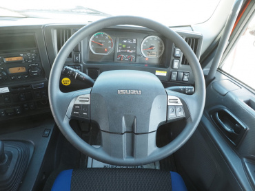 いすゞ ギガ ウイング車 大型 QKG-CYJ77B 年式 H28[写真32]