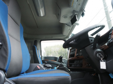 いすゞ ギガ ウイング車 大型 QKG-CYJ77B 年式 H28[写真31]