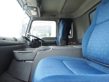 いすゞ ギガ ウイング車 大型 QKG-CYJ77A 年式 H25[写真34]