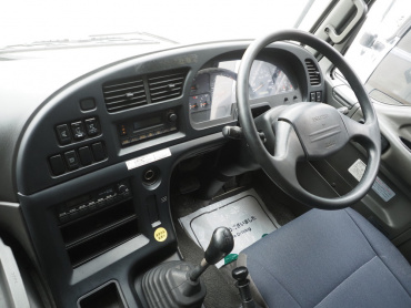 いすゞ ギガ ウイング車 大型 QKG-CYJ77A 年式 H26[写真33]