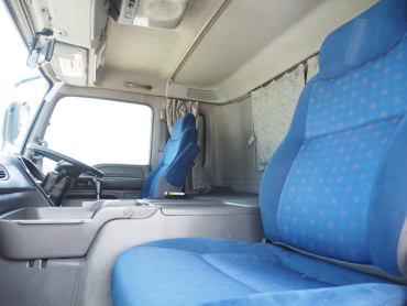 いすゞ ギガ ウイング車 大型 QKG-CYJ77A 年式 H27[写真36]
