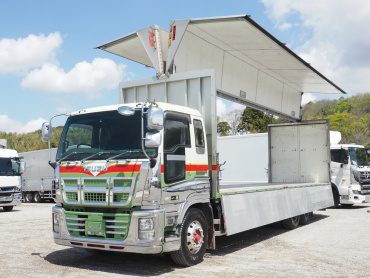 いすゞ ギガ ウイング車 大型 QKG-CYL77AA 年式 H26[写真02]