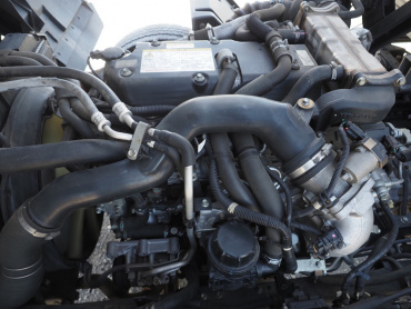 いすゞ フォワード ウイング車 中型 TKG-FRR90T2 年式 H27[写真48]