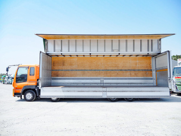 いすゞ ギガ ウイング車 大型 LKG-CYJ77A 年式 H24[写真15]