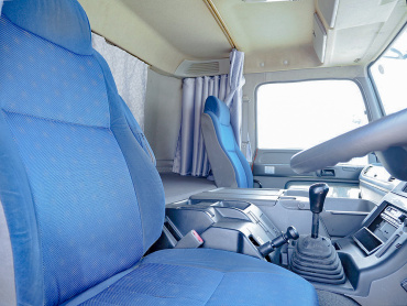 いすゞ ギガ ウイング車 大型 LKG-CYJ77A 年式 H24[写真31]