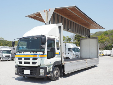 いすゞ ギガ ウイング車 大型 LKG-CYJ77A 年式 H23[写真03]