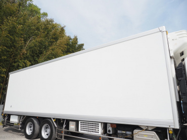 いすゞ ギガ 冷凍バン 大型 QKG-CYL77B 年式 H29[写真10]