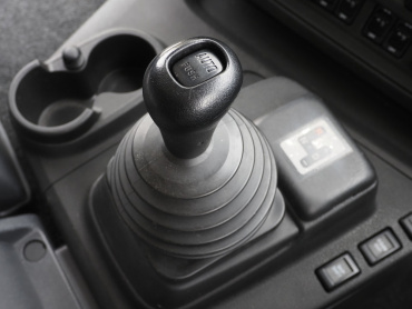 いすゞ ギガ 冷凍バン 大型 QKG-CYL77B 年式 H29[写真30]