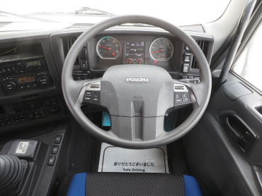 いすゞ ギガ 冷凍バン 大型 QKG-CYL77B 年式 H29[写真28]