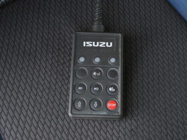 いすゞ ギガ 冷凍ウイング 大型 QKG-CYJ77B 年式 H29[写真37]