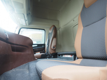 日野 プロフィア ウイング車 大型 2DG-FW1AHG 年式 H30[写真39]