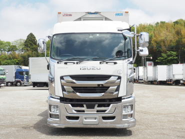 いすゞ ギガ ウイング車 大型 QKG-CYJ77B 年式 H29[写真03]