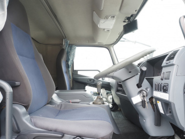 三菱ふそう ファイター ウイング車 中型 TKG-FK61F 年式 H28[写真31]