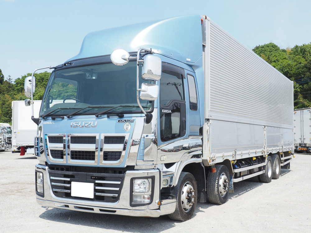 いすゞ ギガ ウイング車 大型 QKG-CYJ77A 年式 H27[写真01]