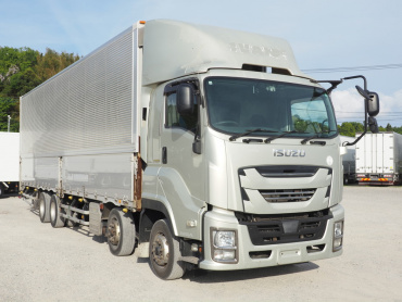 いすゞ ギガ ウイング車 大型 QKG-CYJ77B 年式 H28[写真04]