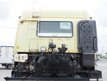 いすゞ ギガ トラクタ 大型 QKG-EXD52AD 年式 H26[写真17]