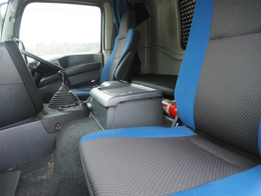 いすゞ ギガ ウイング車 大型 QKG-CYJ77B 年式 H29[写真31]
