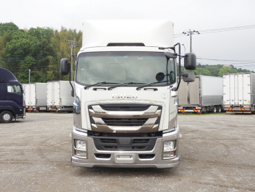 いすゞ ギガ ウイング車 大型 QKG-CYJ77B 年式 H29[写真03]