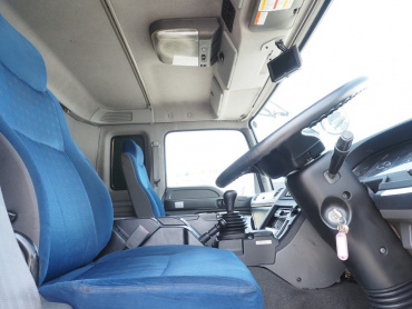 いすゞ ギガ ウイング車 大型 QKG-CYJ77A 年式 H27[写真27]