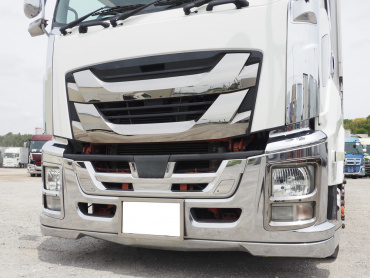 いすゞ ギガ ウイング車 大型 QKG-CYJ77B 年式 H28[写真08]