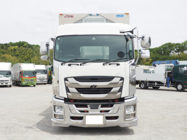 いすゞ ギガ ウイング車 大型 QKG-CYJ77B 年式 H28[写真03]
