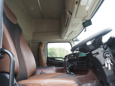 日野 プロフィア ウイング車 大型 2DG-FW1AHG 年式 R3[写真25]