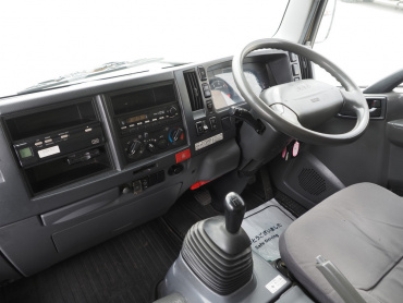 いすゞ エルフ バン車 小型 TKG-NPR85AN 年式 H25[写真22]