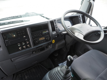 いすゞ フォワード 冷凍バン 中増t SKG-FSR90S2 年式 H29[写真24]