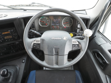 いすゞ ギガ ウイング車 大型 QKG-CYJ77B 年式 H28[写真32]