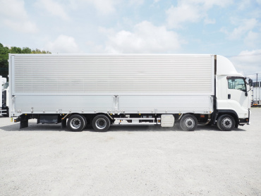 いすゞ ギガ ウイング車 大型 QKG-CYJ77B 年式 H28[写真05]