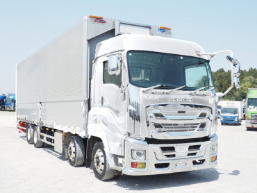 いすゞ ギガ ウイング車 大型 2PG-CYJ77C 年式 H30[写真04]