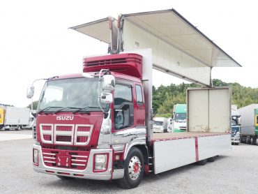 いすゞ ギガ 冷凍ウイング 大型 QKG-CYL77A 年式 H24[写真02]