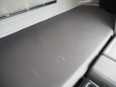 いすゞ ギガ 冷凍ウイング 大型 QKG-CYL77A 年式 H24[写真37]