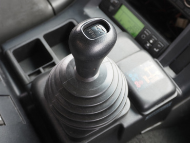 いすゞ ギガ 冷凍ウイング 大型 QKG-CYL77A 年式 H24[写真33]