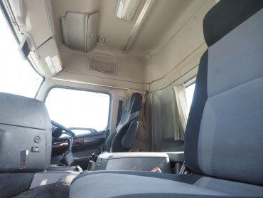 日野 グランドプロフィア トラクタ 大型 QPG-SH1EDDG 年式 H26[写真30]