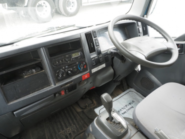 いすゞ エルフ 平ボディ 小型 TRG-NMR85AR 年式 H28[写真18]