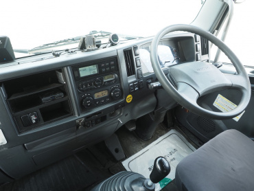 いすゞ フォワード 冷凍バン 中増t QKG-FTR34T2 年式 H29[写真27]