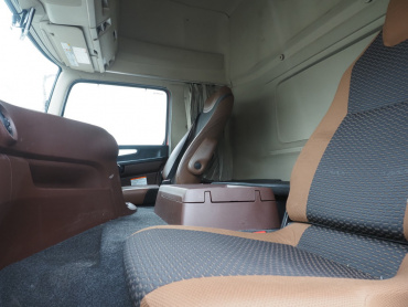 日野 プロフィア ウイング車 大型 2DG-FW1AHG 年式 H30[写真37]