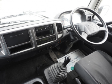 日野 レンジャープロ ウイング車 中型 TKG-FD7JLAG 年式 H27[写真28]
