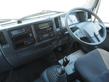 いすゞ フォワード 冷凍ウイング 中型 TKG-FRR90S2 年式 H29[写真34]