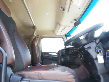 日野 プロフィア ウイング車 大型 2DG-FW1AHG 年式 H29[写真26]
