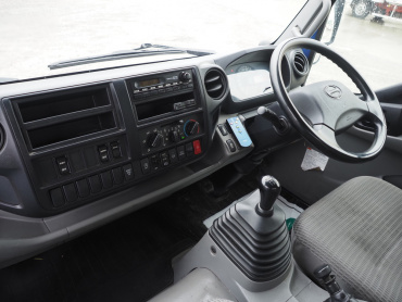 日野 デュトロ バン車 小型 TKG-XZU710M 年式 H29[写真22]