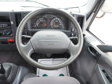 いすゞ エルフ バン車 小型 TKG-NMR85AN 年式 H26[写真23]