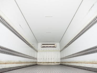 いすゞ フォワード 冷凍バン 中増t 2PG-FTR90V2 年式 H30[写真15]