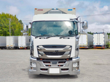 いすゞ ギガ ウイング車 大型 QKG-CYJ77B 年式 H28[写真03]