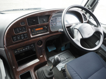 いすゞ ギガ 平ボディ 大型 QKG-CYL77A 年式 H25[写真28]