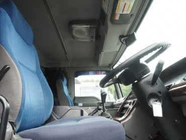 いすゞ ギガ 平ボディ 大型 QKG-CYL77A 年式 H25[写真25]